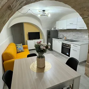 https://dante-home.catania-hotels.net